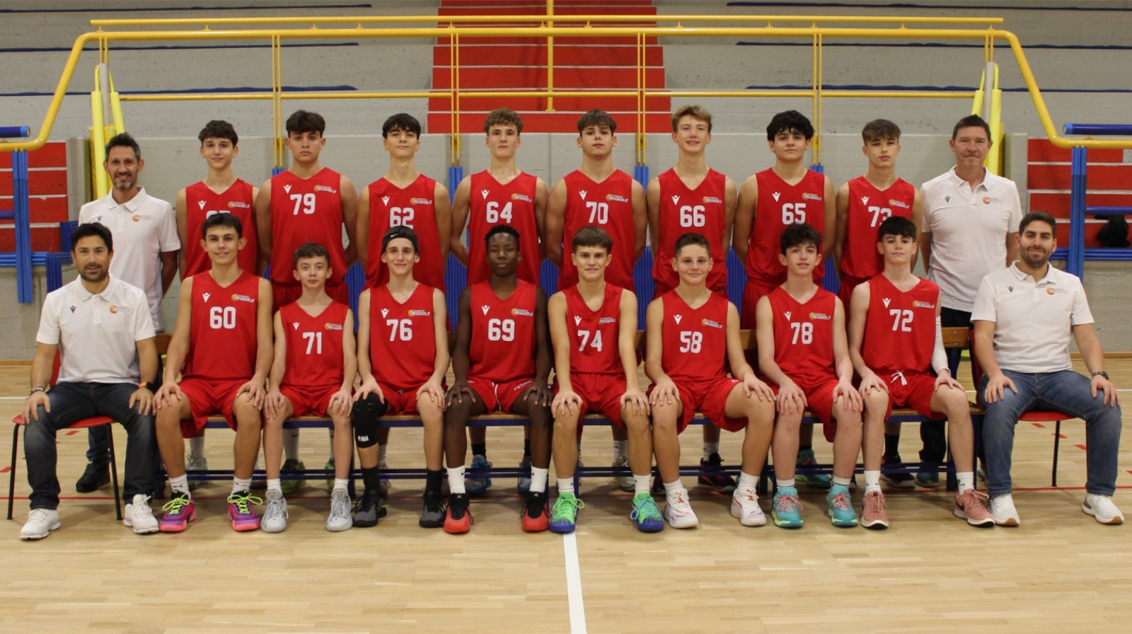 U15